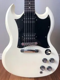 GIBSON SG SPECIAL FADED WORN WHITE 2011 ELECTRIC GUITAR, ORIGINAL C
