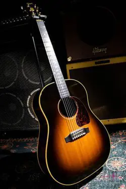 GIBSON J-45 ROSE WOOD / 2001 TRACKING NUMBER