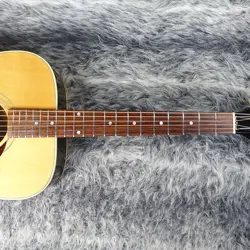GIBSON J-30 NATURAL ROCKIN'YEAR SAFE DELIVERY FROM JAPAN