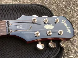 EPIPHONE SG GUITAR