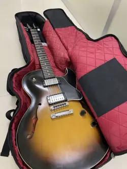 GIBSON ES-135 2000