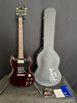 GIBSON SG ANGUS YOUNG SIGNATURE THUNDERSTRUCK 2013 ELECTRIC GUITAR - AGED CHERRY