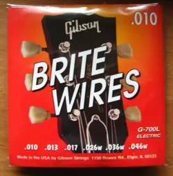 GIBSON STRINGS BRITE WIRES ELECTRIC G-700L  NEW OLD STOCK
