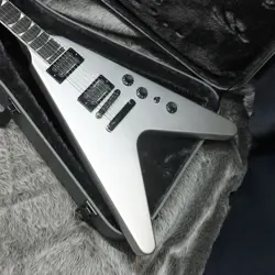 GIBSON DAVE MUSTAINE FLYING V EXP SILVER METALLIC ONGOING NO.YG472