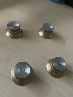 GIBSON 90S REFLECTOR KNOBS SET OF 4 - GOLD WITH CHROME INSERTS-READ