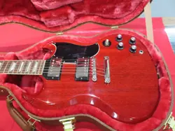 GIBSON SG 2020 W/ HARD SHELL CASE USA MADE