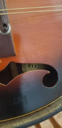 1930S GIBSON MANDOLIN