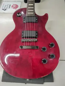 GIBSON LESPAUL STUDIO ELECTRIC GUITAR