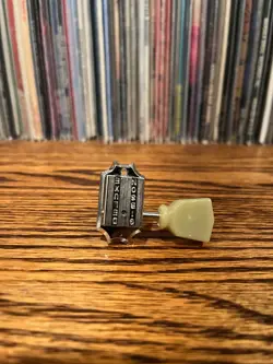 GIBSON DELUXE DOUBLE LINE DOUBLE RING KLUSON TUNER TREBLE SIDE