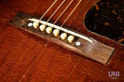 GIBSON J-45 BANNER LOGO / 1942 - 45 SAFE DELIVERY FROM JAPAN