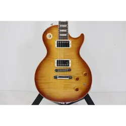 GUITARS 260-006-739-1547