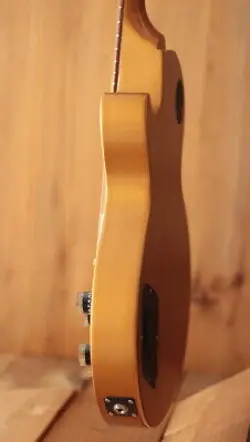 GIBSON LES PAUL FUTURA BULLION GOLD SAFE DELIVERY FROM JAPAN