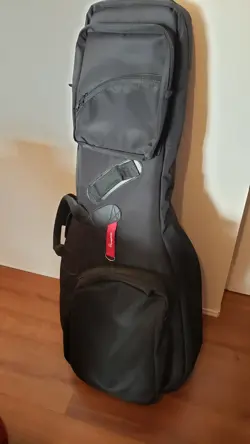 ACOUSTIC GUITAR CIRCA