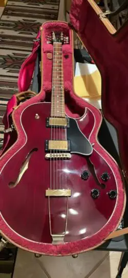 GIBSON ES135 WINE RED