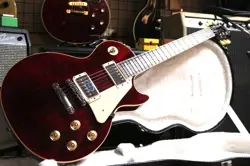 GIBSON LES PAUL TRADITIONAL PLUS WINE RED 2011