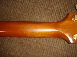 2000 GIBSON J 100 XT GUITAR   HARDSHELL CASE
