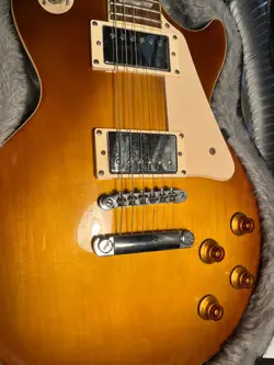 EPIPHONE INSPIRED BY GIBSON CUSTOM 1959 LES PAUL STANDARD FACTORY BURST W/CASE