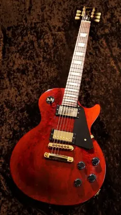 GIBSON LES PAUL STUDIO WINE RED 2011 ELECTRIC GUITAR W/ORIGINAL GIG BAG