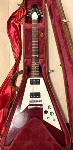 GIBSON FLYING V CHERY RED ELECTRIC GUITAR FROM JAPAN