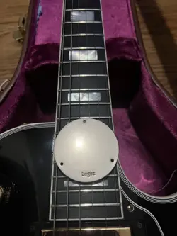 EST. 1894 METAL