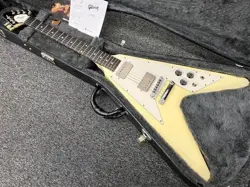 GIBSON FLYING V 1967 CLASSIC WHITE MADE IN USA 2005 SOLID ELECTRIC GUITAR MOD