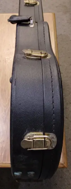 STANDARD GUITAR CASE