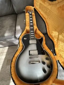 GIBSON LIGHTLY AGED MURPHY LAB LES PAUL CUSTOM SILVERBURST
