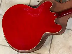 GUITAR CHERRY WITH