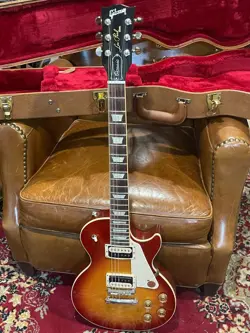 2016 GIBSON LES PAUL CLASSIC HERITAGE CHERRY ELECTRIC GUITAR