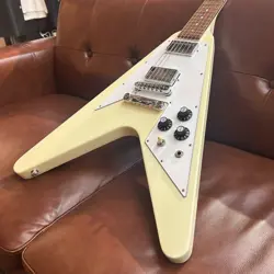 FLYAING CLASSIC WHITE