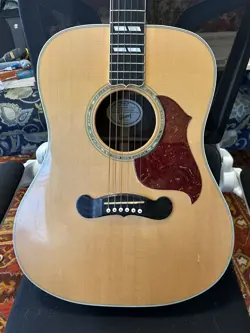 2007 GIBSON SONGWRITER DELUXE ACOUSTIC-ELECTRIC GUITAR USA W/ FACTORY CASE.