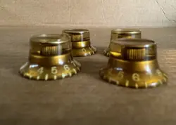 GOLD REFLECTOR