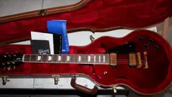GIBSON LES PAUL STUDIO ELECTRIC GUITAR GOLD SERIES LIMITED ED WINE RED NECK BIND