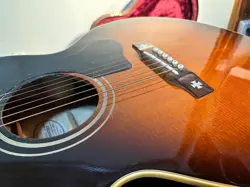 GUITAR GIBSON J-185