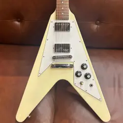 GIBSON 2015 JAPAN LIMITED FLYAING V CLASSIC WHITE [3.14KG] 3F GIBSON FLOOR