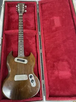 1971-72 WITH CASE