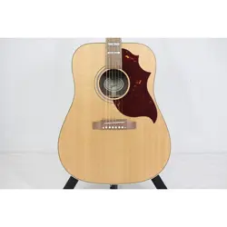 GIBSON HUMMINGBIRD STUDIO USED NO.RG4156
