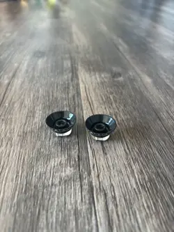 HAT KNOBS SET