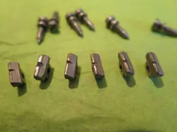 NICKEL SADDLES SCREWS