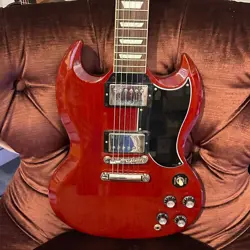 GIBSON 2022 SG STANDARD 61 ELECTRIC GUITAR W/ CASE - VINTAGE CHERRY (PRE-OWNED)