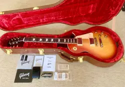 ELECTRIC GUITAR GIBSON LES PAUL STANDARD 50S SUNBURST MADE IN 2024 WITH CASE