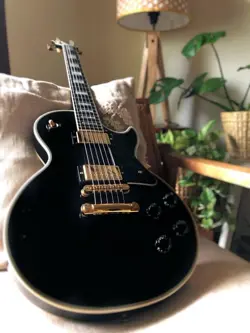 2007 GIBSON LES PAUL CUSTOM BLACK BEAUTY VOS, EXCELLANT CONDITION