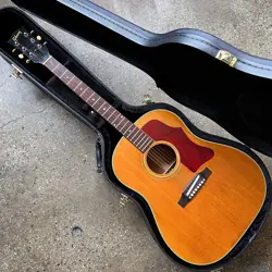 ACOUSTIC GUITAR 1965