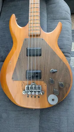 VINTAGE BASS 1975
