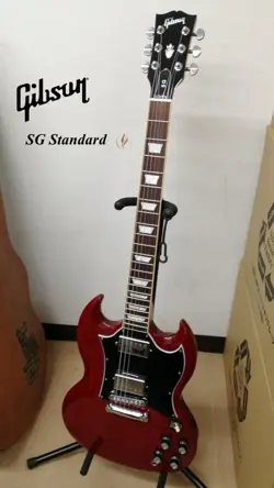 GIBSON ELECTRIC GUITAR SG STANDARD WITH GIBSON GIG BAG 2022 [GJ0058E]