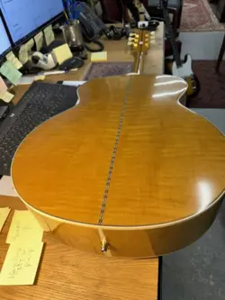 ACOUSTIC GUITAR AGED