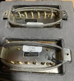 CUSTOMBUCKER MATCHED SET