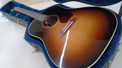 GIBSON J-45 ACOUSTIC GUITAR