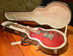 GIBSON LES PAUL STUDIO 2008 MAHOGANY WORN CHERRY ELECTRIC GUITAR W/ HARD CASE