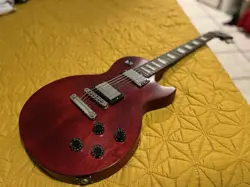 GIBSON LES PAUL STUDIO FADED - CHERRY RED 